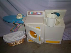 LITTLE TIKES WASHER DRYER LAUNDRY CENTER PLUS EXTRAS PICK UP ONLY 