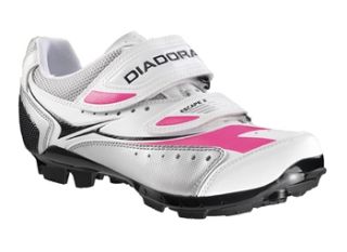 see colours sizes diadora escape 2 womens mtb shoes 2011 69 96