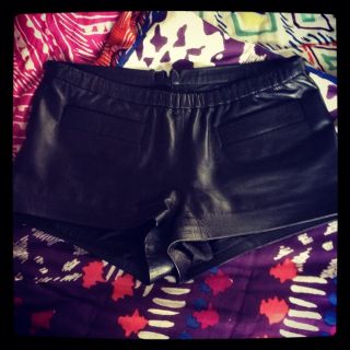 Bergdorf Black Leather COACHELLA Hippie Boho Vtg Mini Hotshorts Shorts