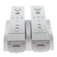 Memorex Dual Controller Charging Kit Wii 2 Rechargeable Battery Pack
