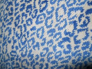 Throw pillows SCALAMANDRE velvet CORBET Blue tones animal design