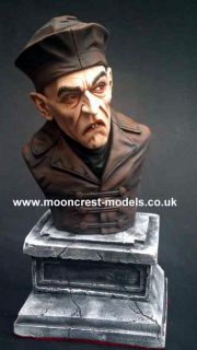 scale shadow of the vampire tribute bust features willam defoe
