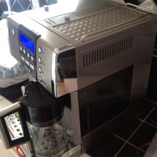 DeLonghi Gran Dama ESAM 6600 Super Automatic Espresso & Coffee Machine