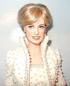 Porcelain Portrait Princess Diana Doll in Beaded Gown Franklin Mint
