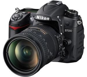 Nikon D7000 Digital SLR Camera 18 200mm VR II DX AF s Zoom Lens New