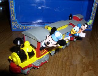 mickey donald goofy train size 9 inches by 3 inches