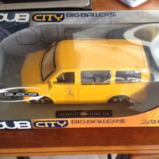 18 DUB City Big Ballers Chevrolet Astro Van Yellow by Jada Toys