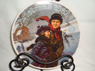 Edwin Knowles Christmas Courtship 1982 Christmas Plate 10987H