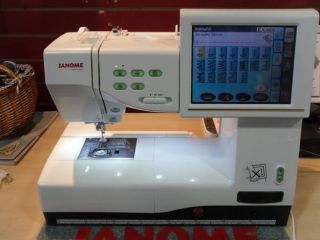 Janome MC11000SE Sewing Embroidery Machine Open Box MC 11000 SE 12000