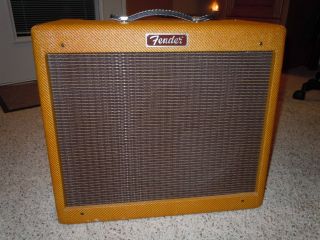 Fender NOS Blues Junior amp 15W Lacquered Tweed