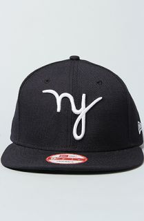 In4mation The New York Snapback in Black White