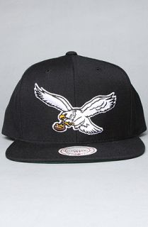 Mitchell & Ness The Philadelphia Eagles Logo Snapback Hat in Black