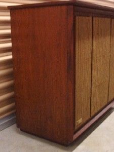 Mid Century Fisher XP 18 Speakers Walnut Cabinets President Series 18
