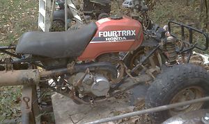 1988 HONDA 300 FOURTRAX in ATV Parts