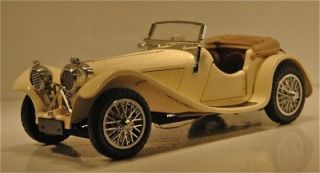 Franklin Mint 124 Scale, 1938 Jaguar SS 100 Convertible   White