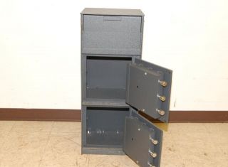 gardall combination safe front drop box two vaults used gardall