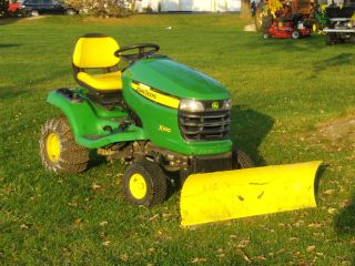 Used John Deere X300 Riding Lawn Mower with 44 Snow Blade and Tire