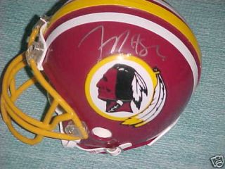 Fred Davis Autographed Redskins Mini Helmet