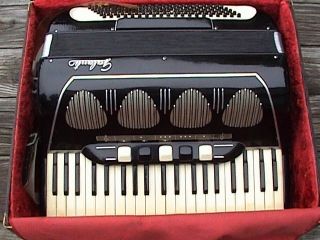 GALANTI FULL SIZE 120 BASS 4 VOICE ACCORDION MADE IN ITALY W ORIG HARD