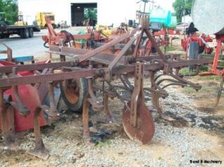 pittsburg cultivator 2 row tail wheel sold as as no warranties etc you