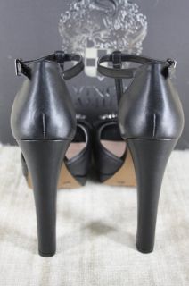 Vince Camuto Gorlin T Strap Platform Leather Sandals Size 9 $130