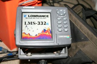 Lowrance LMS 332C Fishfinder + EXTRAS Navoinics   RAM Marine Mount