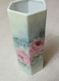 LOVELY SIGNED HAND PAINTED FLORAL PASTEL HEXAGONAL VASE/HAT PIN HOLDER