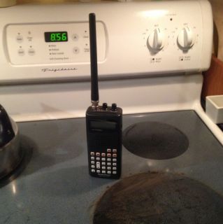 POLICE SCANNER RadioShack PRO 404 200 Channel Handheld Scanner