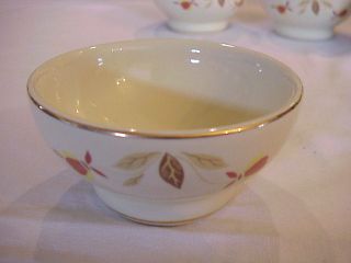 you are bidding on 4 hall jewel tea autumn leaf sherbert dishes these