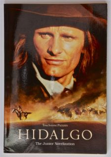HIDALGO 2004 Paperback with 8 Pages of Full Color Movie Stills Ships