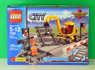 Lego City Train 7936 Level Crossing Limited Edition New Free Shipping