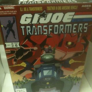 Joe Shockwave Transformers Hiss Tank and Destro Sdcc 2012 Comic