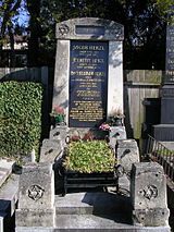 First Grave of Theodor Herzl in the cemetery of Döbling ( German