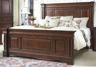 heritage walnut king size mansion bed this king size mansion bed is