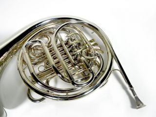 Holton H175 French Horn 7