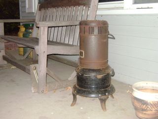  Ward Antique / Vintage Oil / Kerosene Heater   Home Decor / For Use