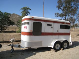 Horse trailer Circle J two horse with Ramp and large tack room bumper