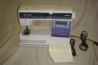 HUSQVARNA VIKING LILY 555 SEWING MACHINE W/ FOOT PEDAL CONTROL AND