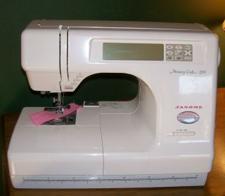 Janome Memory Craft 5700 Sewing / Embroidery Machine MINT All