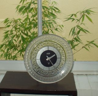 Hoya Lofty Japanese Crystal Clock
