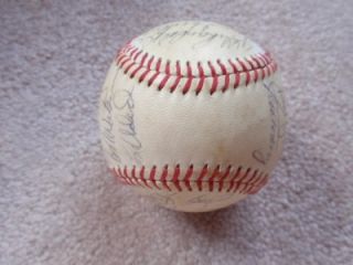 1980 New York Yankees Team Signed Ball Rich Gossage Yogi Berra Ron Guidry 21  