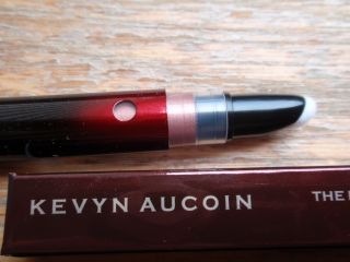 Kevyn Kevin Aucoin   The Prime Color Creme Eye Shadow   DECEIT   0.14