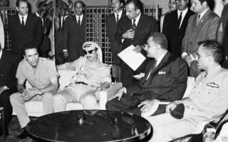 Gaddafi Yasser Arafat Nasser King Hussein meet in Cairo 1970 Palestine