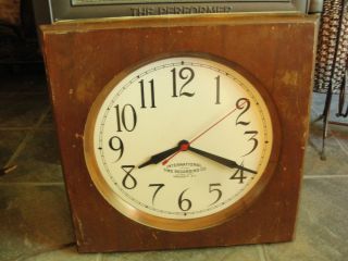 Anse Township School Dist Old Vintage Wood Clock 1928 Int Time