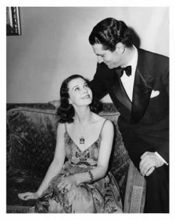 Vivien Leigh and Laurence Olivier Candid Pre Marriage Still D535