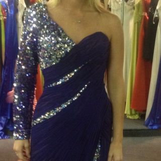 Exclusive Tony Bowls Dress Worn Once Excellent Condition