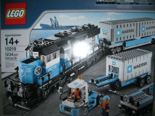 Lego City Train 10219 Maersk Train