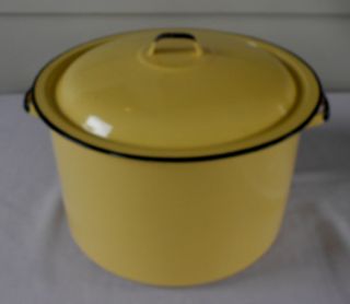 Vintage Enamelware Stock Cook Pot Yellow w Lid Soup Lobster Clams Corn