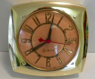 FANTASTIC MID CENTURY GILBERT KITCHEN WALL CLOCK, 1950S CORAL COLOR