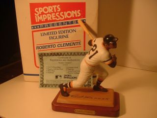 1988 Pittsburgh Pirates Roberto Clemente 7Sports Impressions Statue